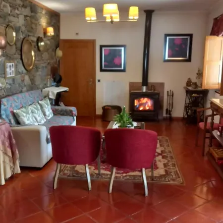 Alojamentos Turisticos Sao Torcato Moradal Turismo Espaco Rural Country house