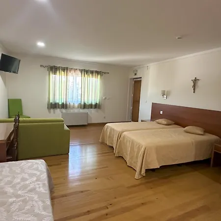 Alojamentos Turisticos Sao Torcato Moradal Turismo Espaco Rural * Estreito