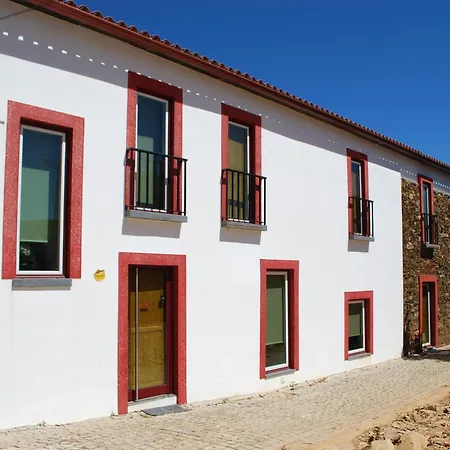 Alojamentos Turisticos Sao Torcato Moradal Turismo Espaco Rural *