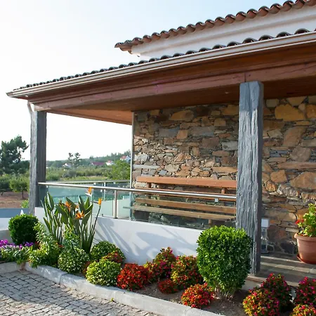 Alojamentos Turísticos São Torcato Moradal Turismo Espaço Rural Séjour à la campagne *