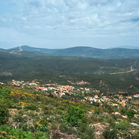 Εξοχικό σπίτι Alojamentos Turisticos Sao Torcato Moradal Turismo Espaco Rural Estreito