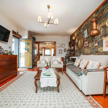 Alojamentos Turisticos Sao Torcato Moradal Turismo Espaco Rural Εξοχικό σπίτι *