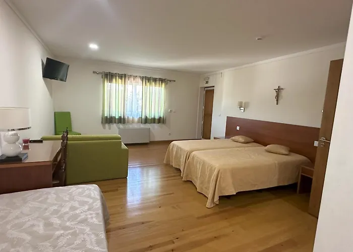 Alojamentos Turisticos Sao Torcato Moradal Turismo Espaco Rural * Estreito