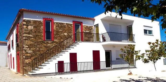 Alojamentos Turísticos São Torcato Moradal Turismo Espaço Rural Séjour à la campagne *