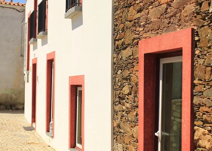 Alojamentos Turísticos São Torcato Moradal Turismo Espaço Rural *