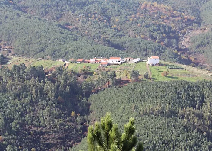 בית כפרי Alojamentos Turisticos Sao Torcato Moradal Turismo Espaco Rural Estreito